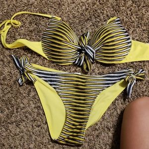 Bikini. Yellow and black